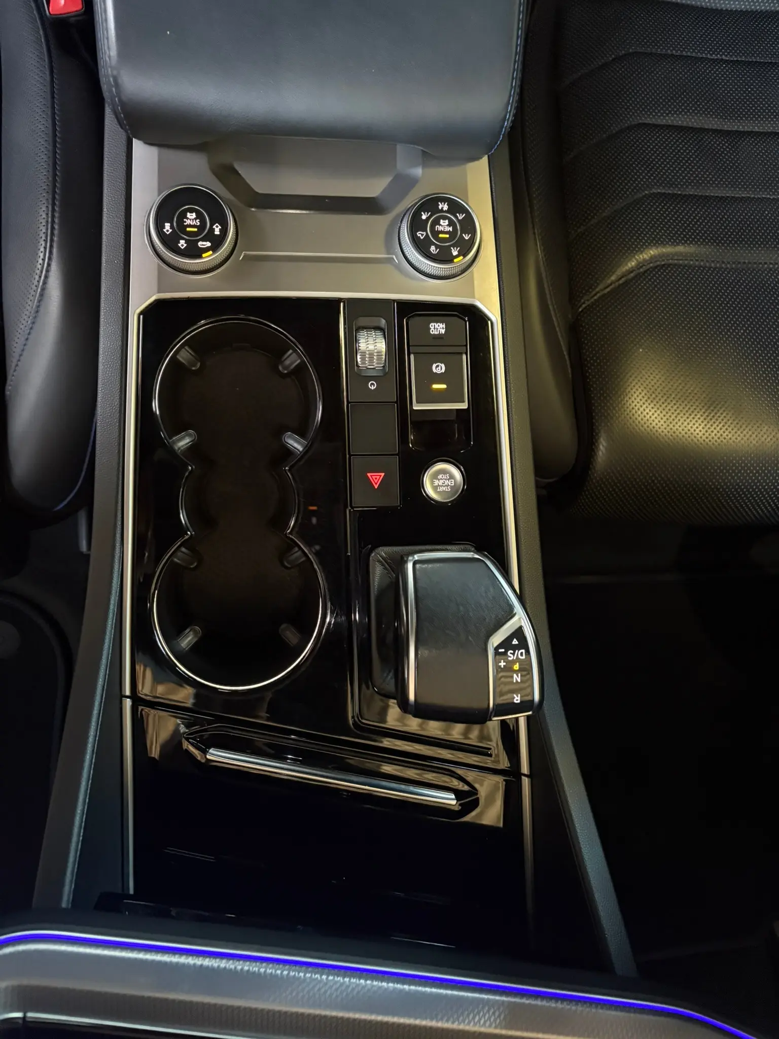 Volkswagen Touareg 3.0 TSI e-Hybrid R 14