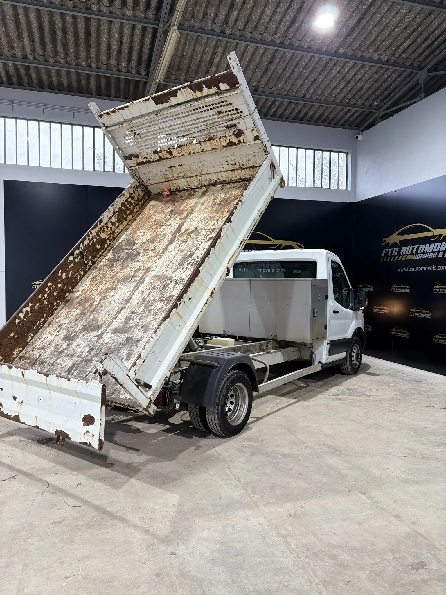 Ford Transit Caixa  Aberta Basculante 8