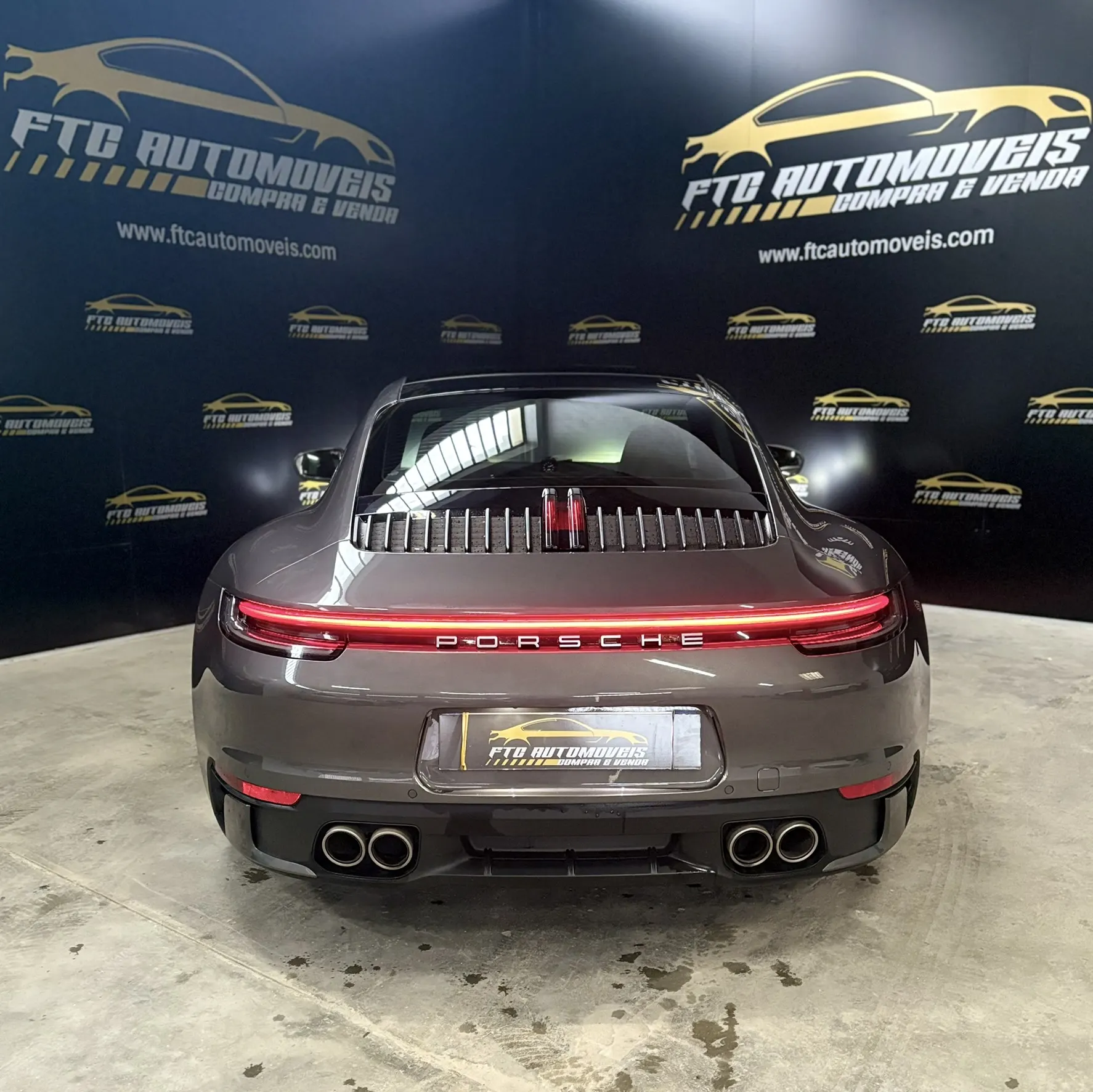 Porsche 911 (992) Carrera 4S PDK 4
