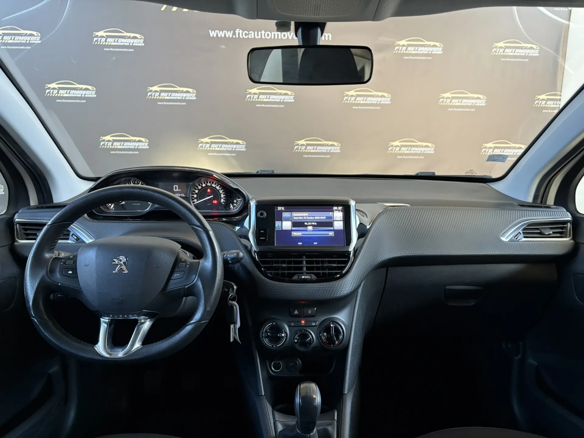 Peugeot 208 1.2 PureTech Style 7