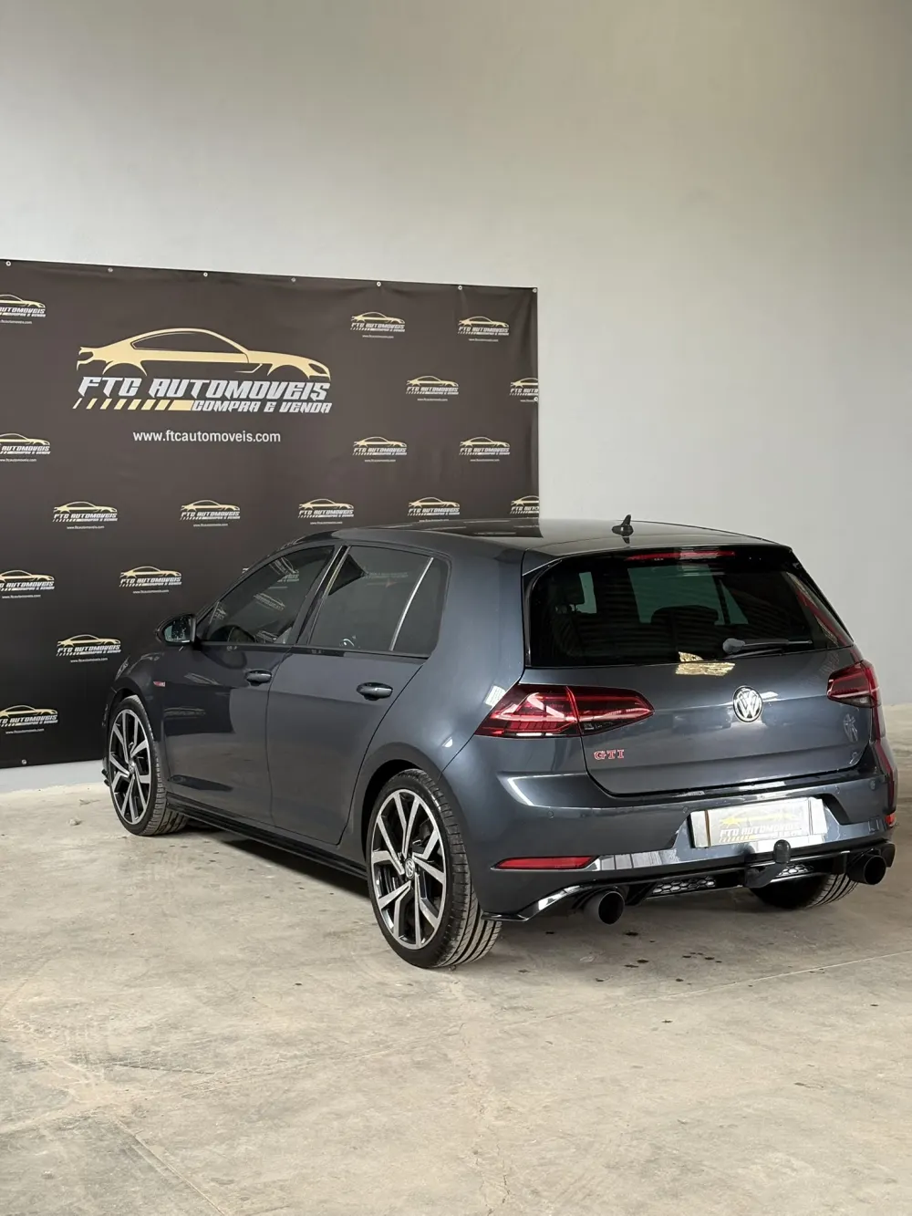 Volkswagen Golf 2.0 TSI GTI DSG Performance 5