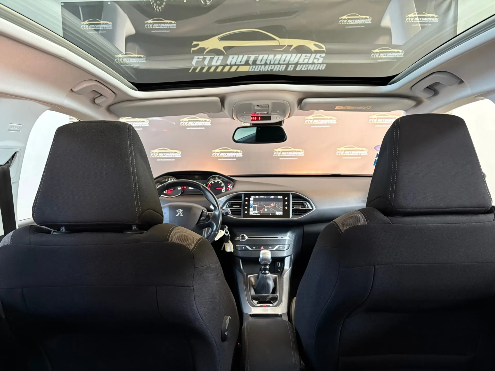 Peugeot 308 1.2 PureTech Style J17 8