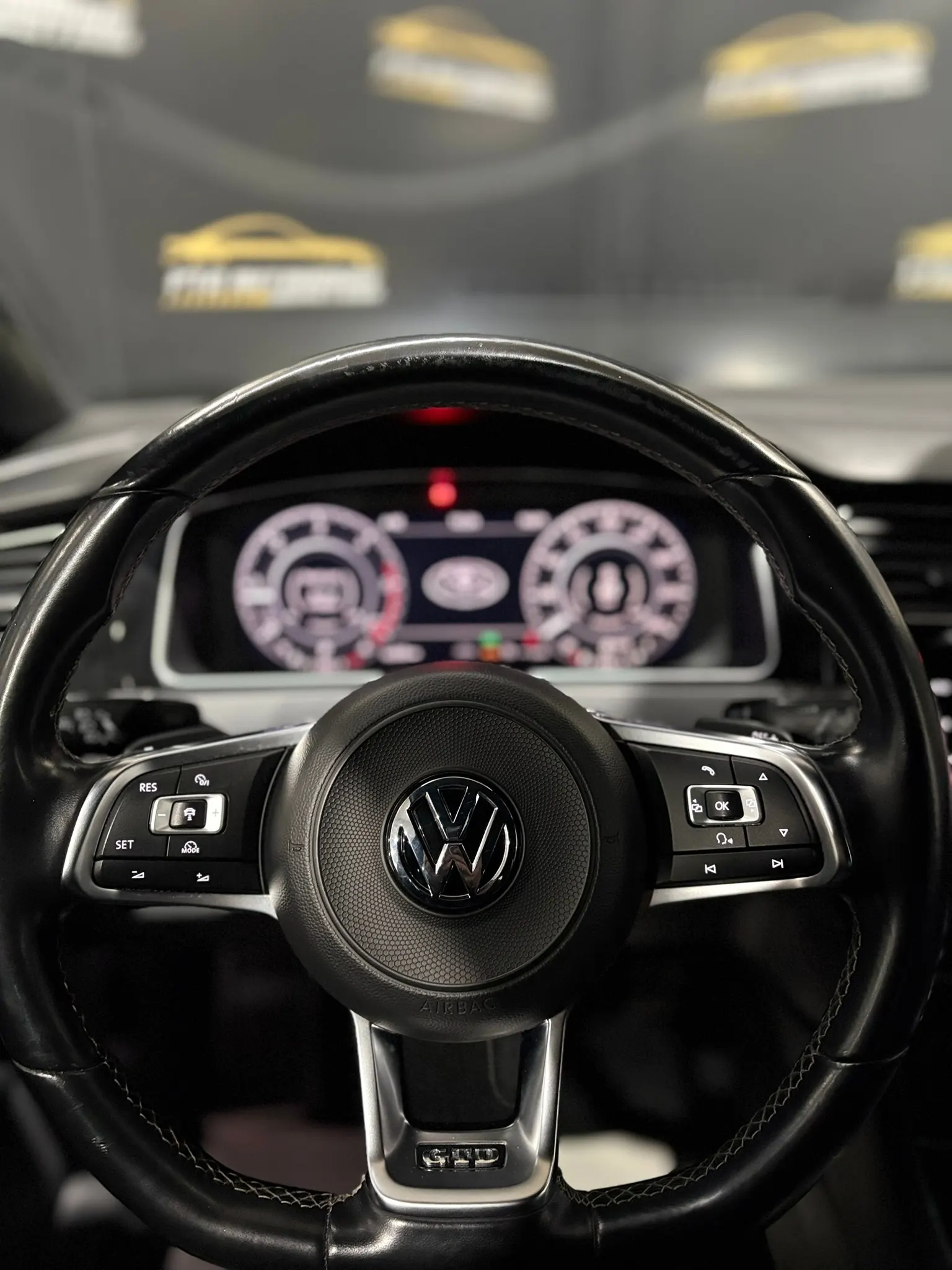 Volkswagen Golf 2.0 TDi GTD DSG 12