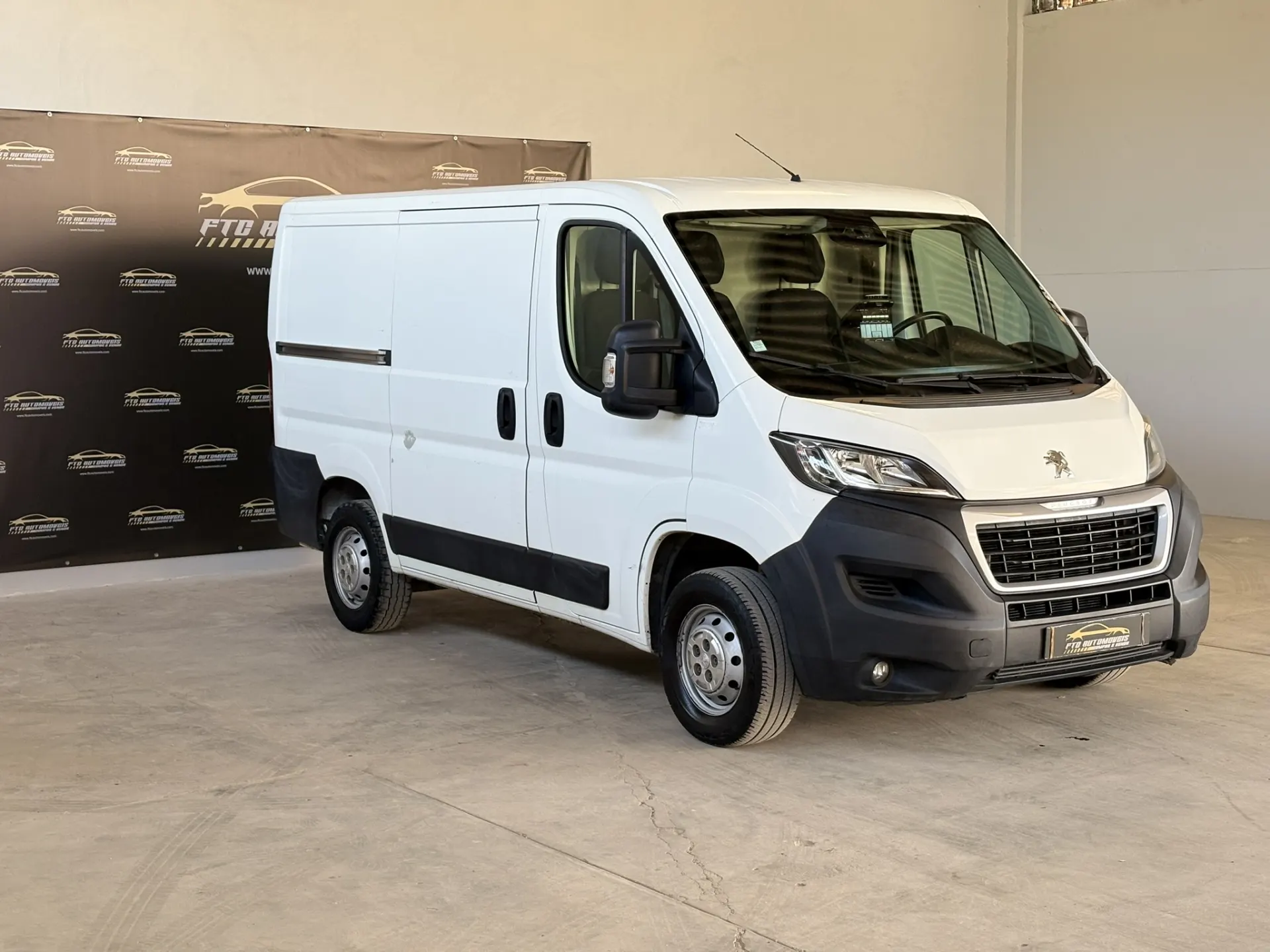 Peugeot Boxer 2.2 BlueHDi 335 L3 CD 2