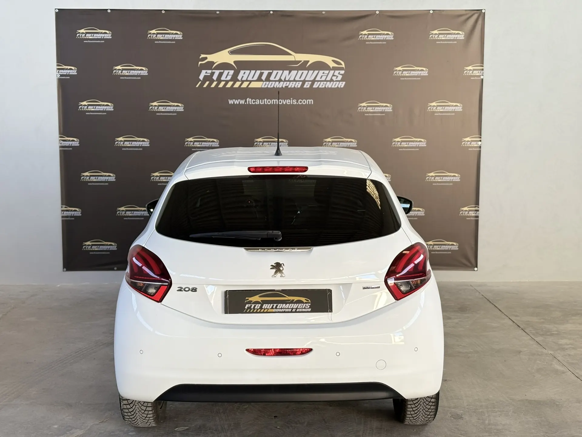 Peugeot 208 1.2 PureTech Style 4