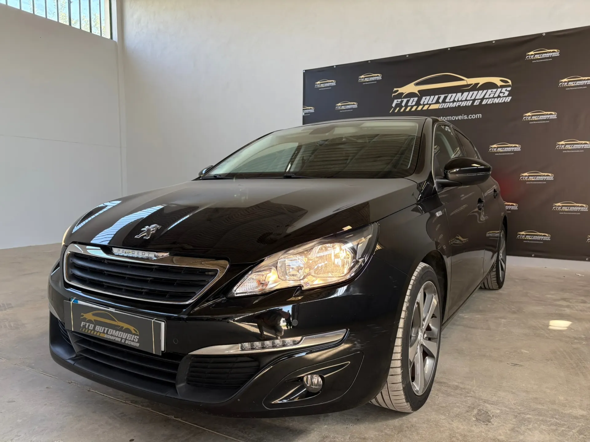 Peugeot 308 1.2 PureTech Style J17 3