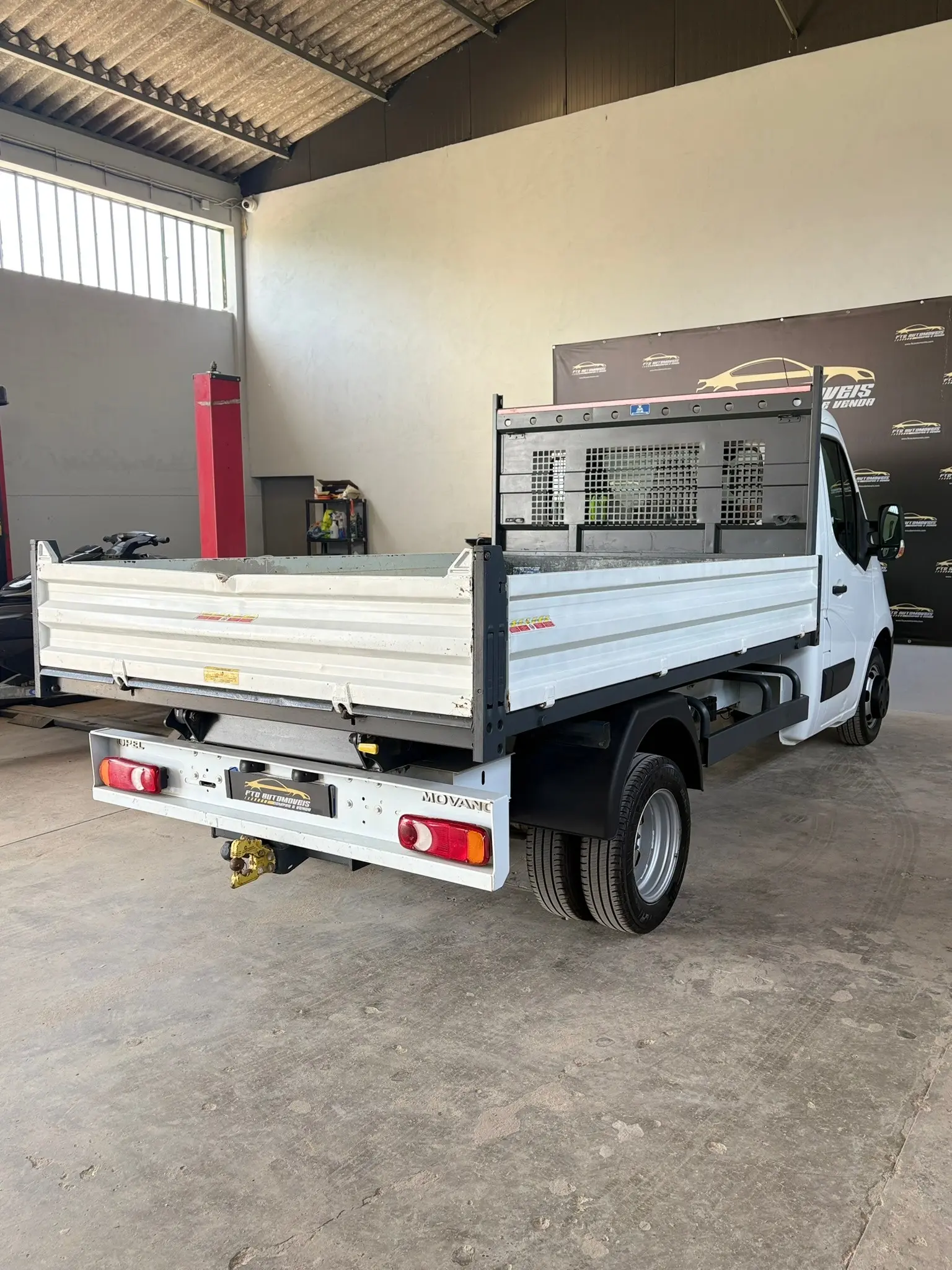 Opel Movano OPEL MOVANO 2.3 130CV BASCULANTE 5