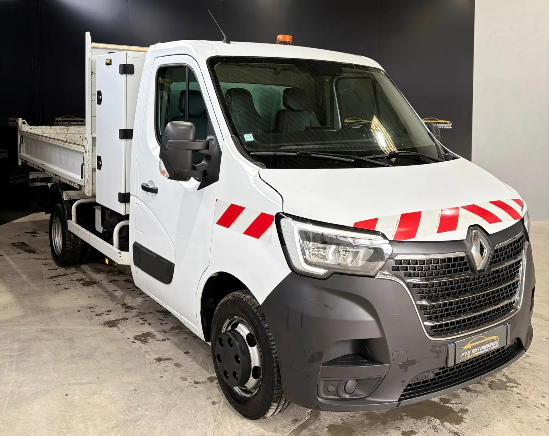 Renault Master 2.3 145cv Basculante 2