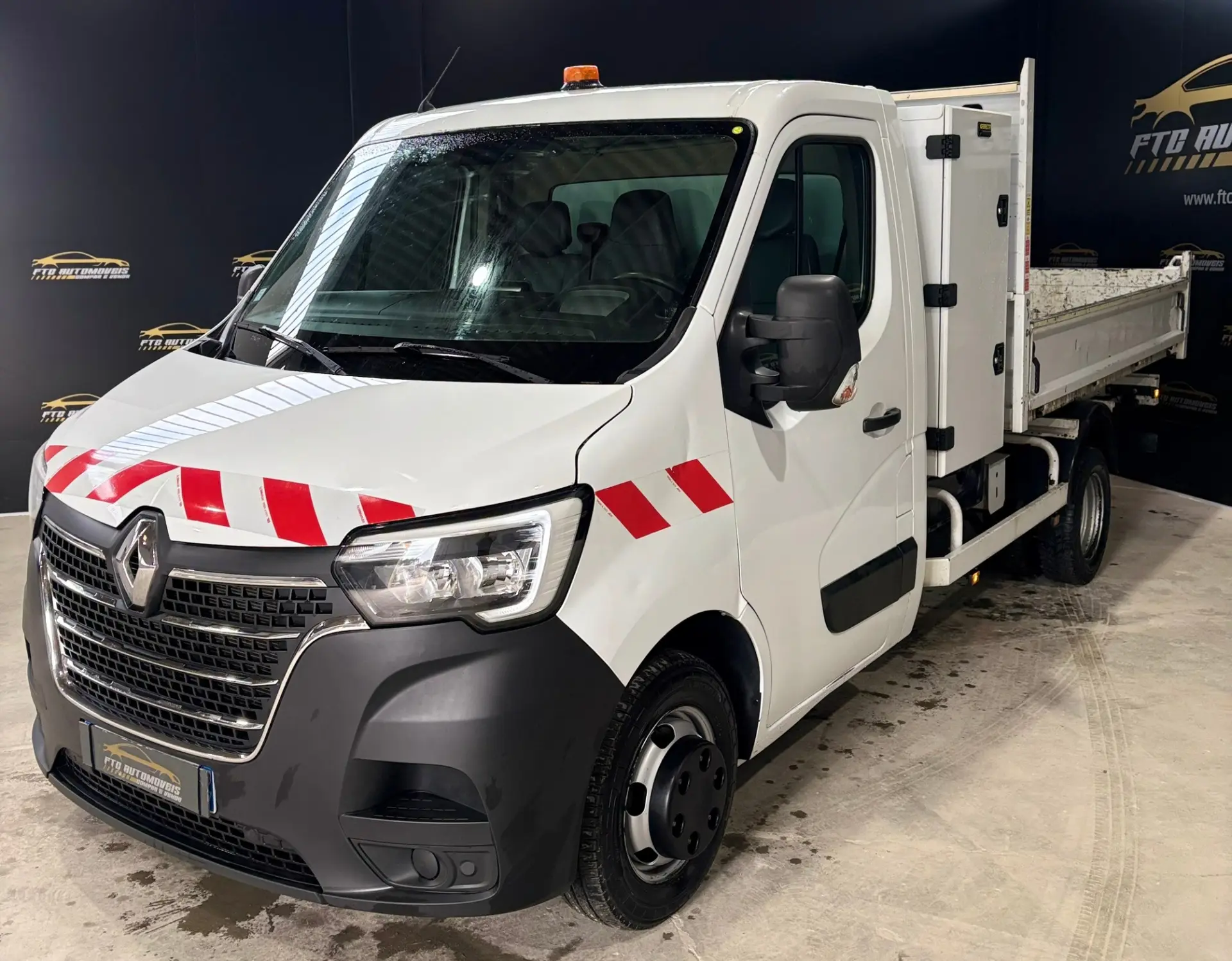 Renault Master 2.3 145cv Basculante 3