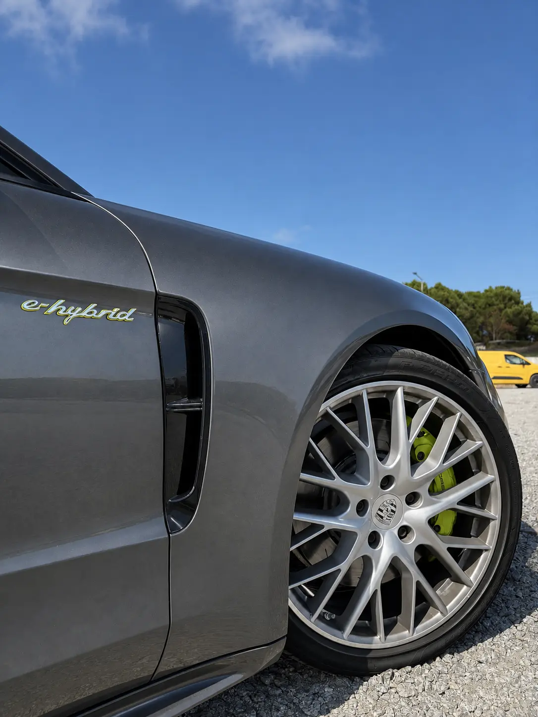 Porsche Panamera 4 E-Hybrid Platinum Edition 13
