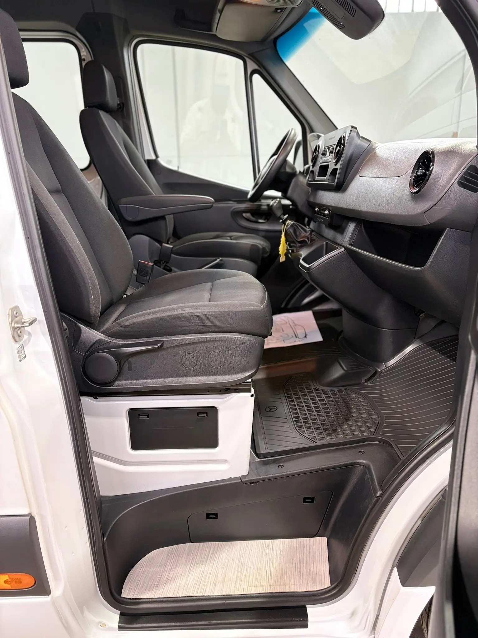 Mercedes-Benz Sprinter Mercedes-Benz Sprinter 514 Cabine Dupla Basculante 12