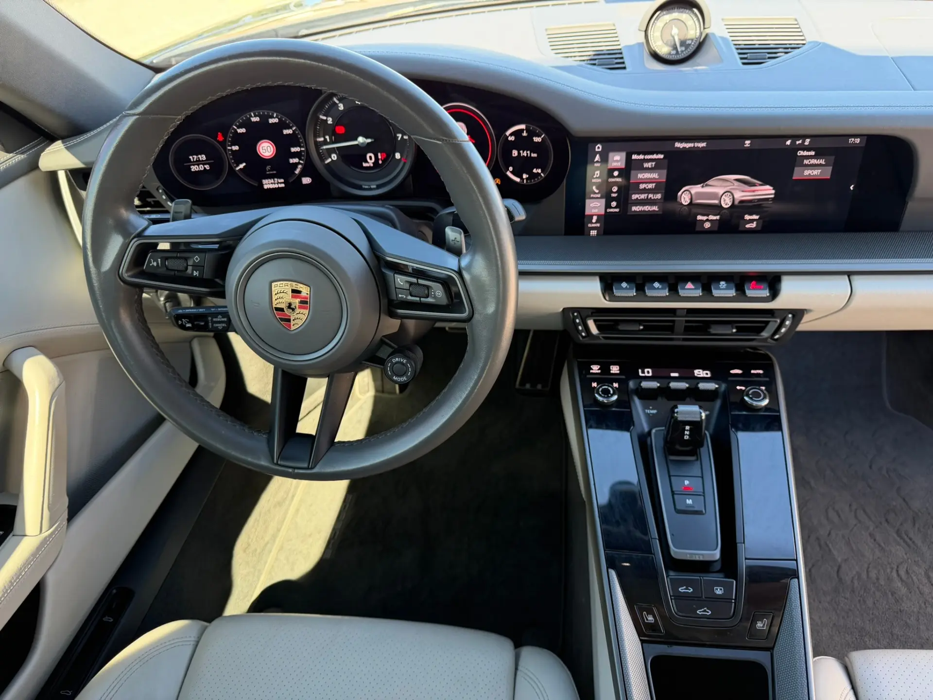 Porsche 911 (992) Carrera 4S PDK 12