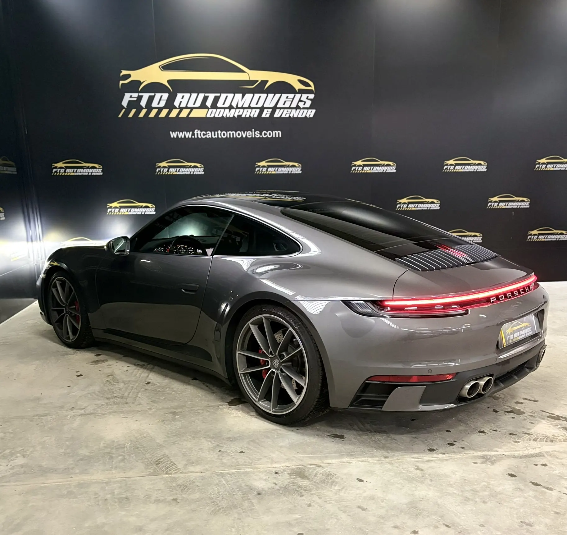 Porsche 911 (992) Carrera 4S PDK 6