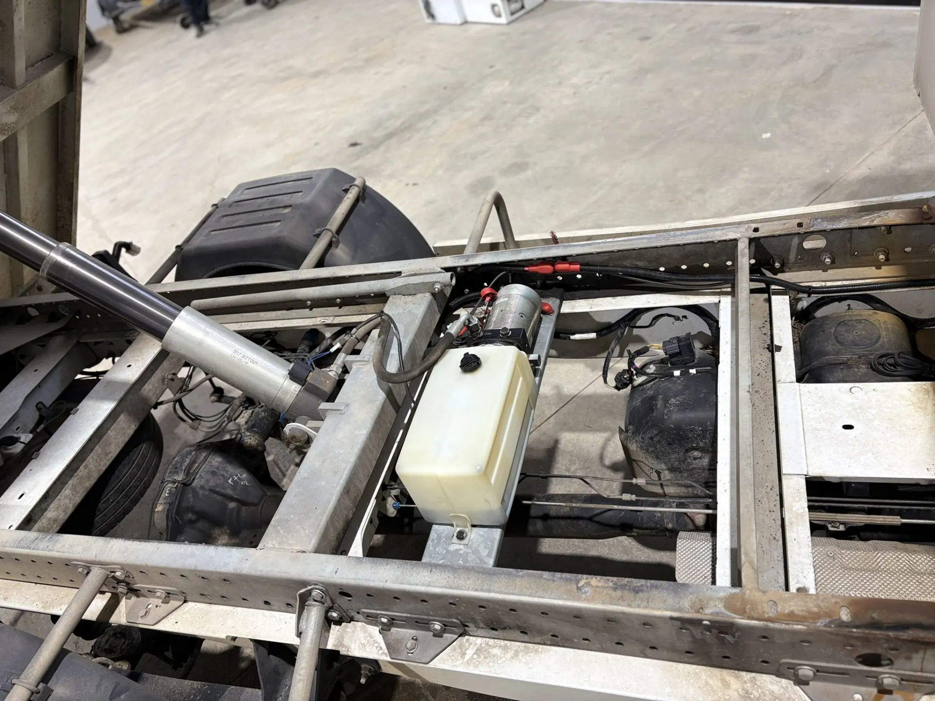 Ford Transit Caixa  Aberta Basculante 10