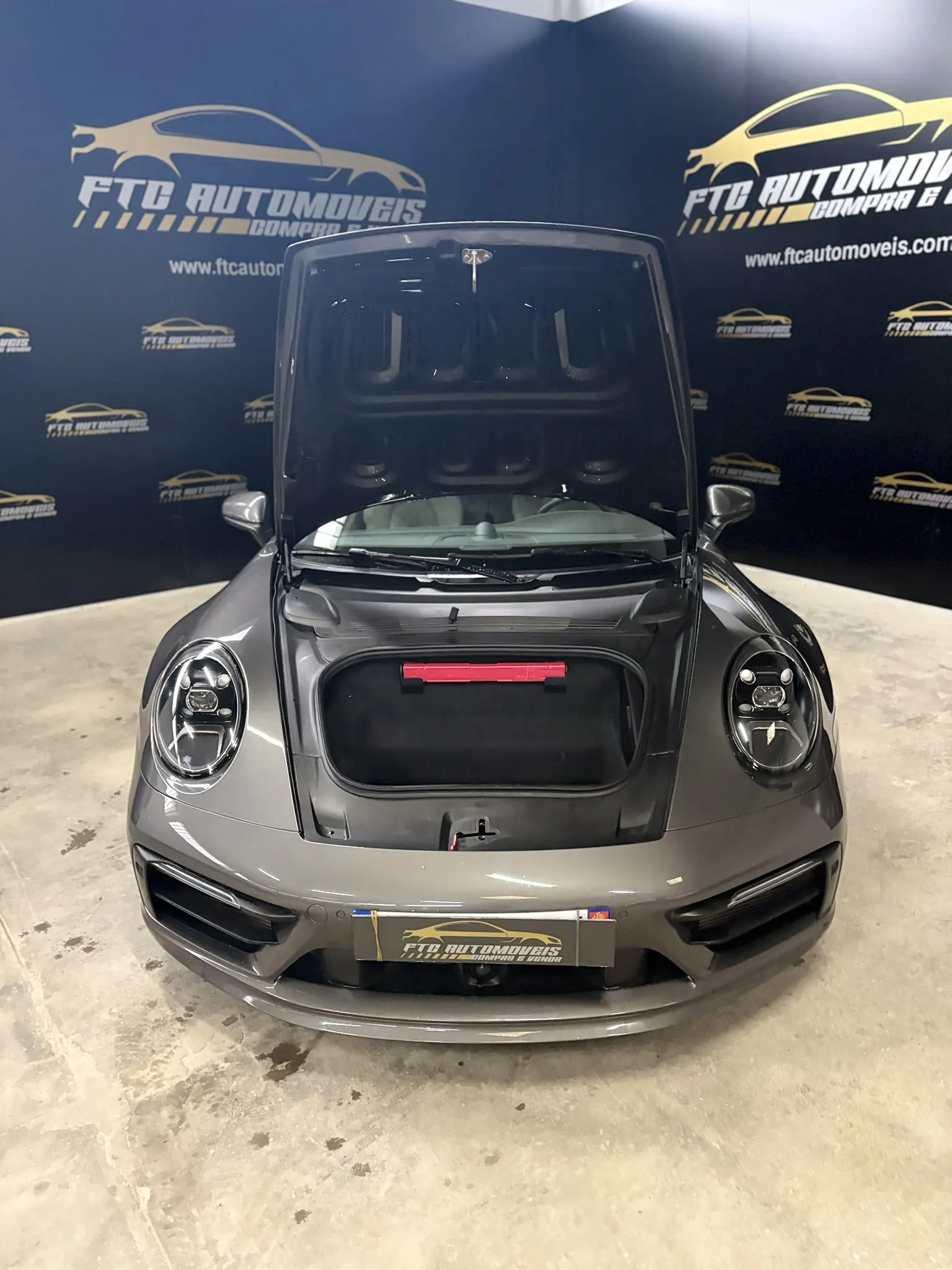 Porsche 911 (992) Carrera 4S PDK 9