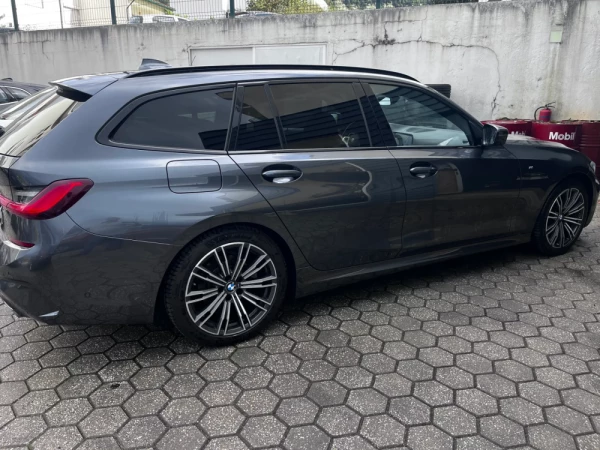 BMW 320 d Touring Pack M Auto 5