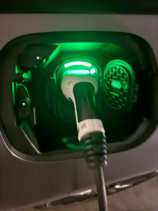 Mercedes-Benz CLA 250 e Shooting Brake AMG Line 30