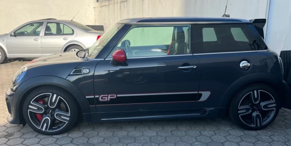 MINI 3 Portas Cooper GP2 42