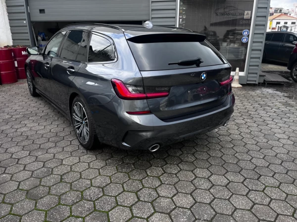 BMW 320 d Touring Pack M Auto 4