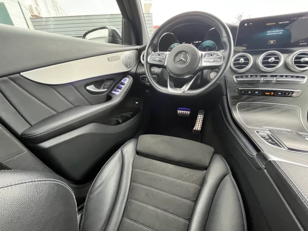 Mercedes-Benz GLC 300 Outro 18