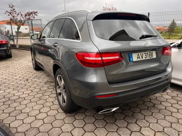 Mercedes-Benz GLC 220 d 4Matic 9G-TRONIC Exclusive 3