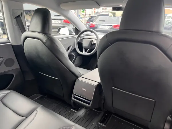 Tesla Model 3 Tração Traseira Premium 27