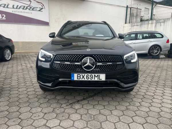 Mercedes-Benz GLC 300 Outro 2