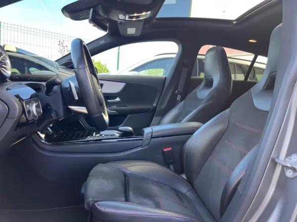 Mercedes-Benz CLA 250 e Shooting Brake AMG Line 3