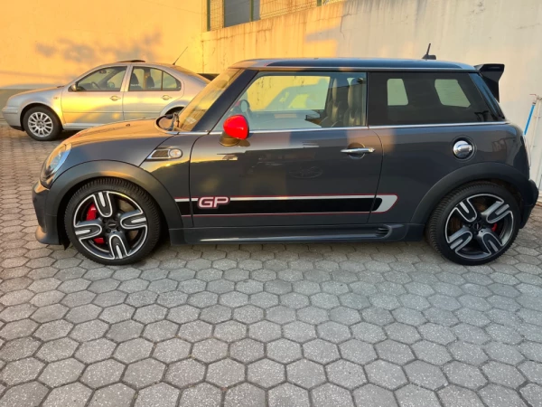 MINI 3 Portas Cooper GP2 3