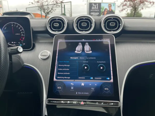 Mercedes-Benz C 300 e AMG Line 13