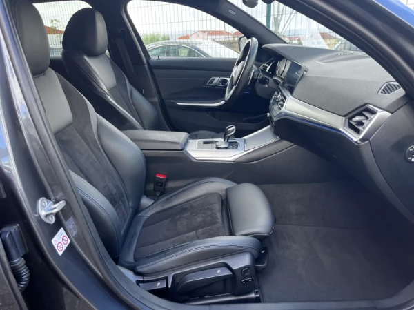 BMW 320 d Touring Pack M Auto 29