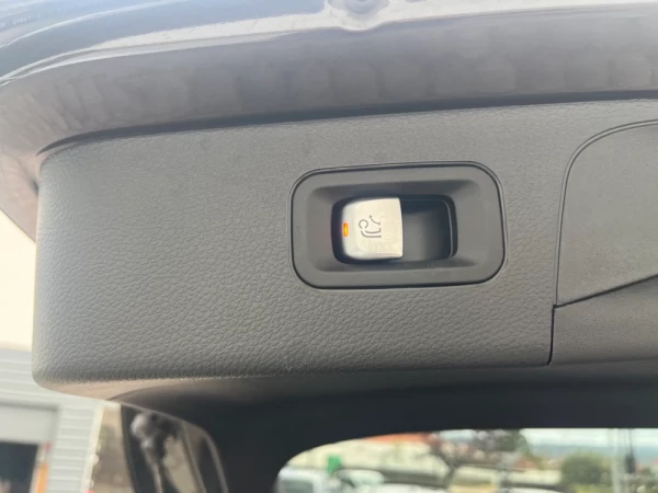 Mercedes-Benz GLC 300 Outro 10