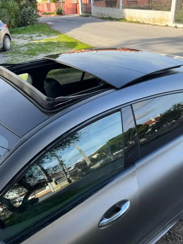 Mercedes-Benz CLA 250 e Shooting Brake AMG Line 16