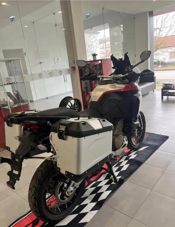Ducati Multistrada V4 Rally 9