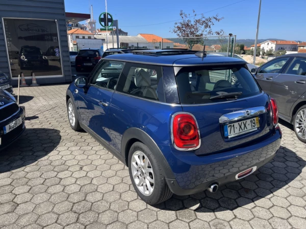 MINI 3 Portas Cooper D Seven Chili 13