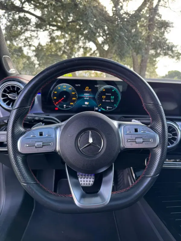 Mercedes-Benz CLA 250 e Shooting Brake AMG Line 22