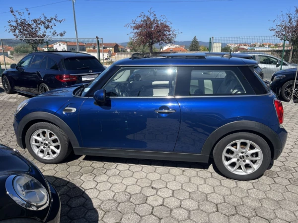 MINI 3 Portas Cooper D Seven Chili 11