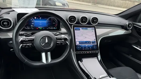 Mercedes-Benz C 300 de AMG Line 14