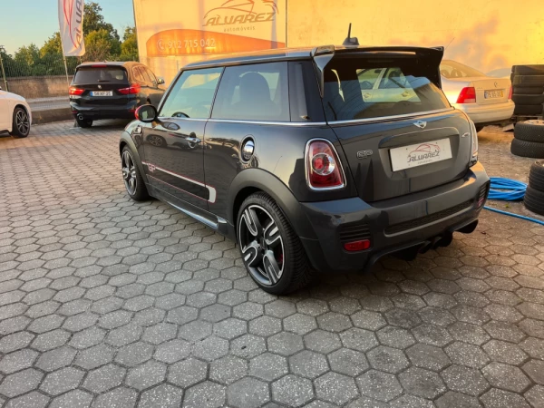 MINI 3 Portas Cooper GP2 6