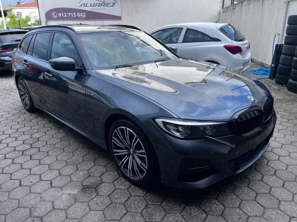 BMW 320 d Touring Pack M Auto 2