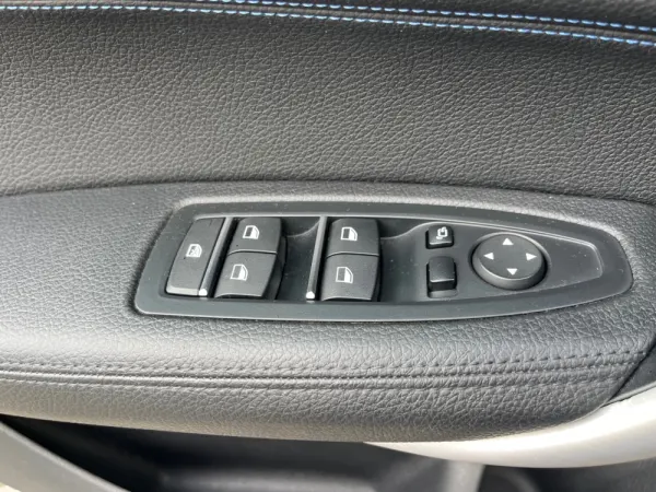 BMW 118 d Pack M Shadow 13