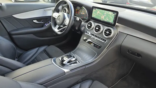 Mercedes-Benz C 300 de AMG line 2