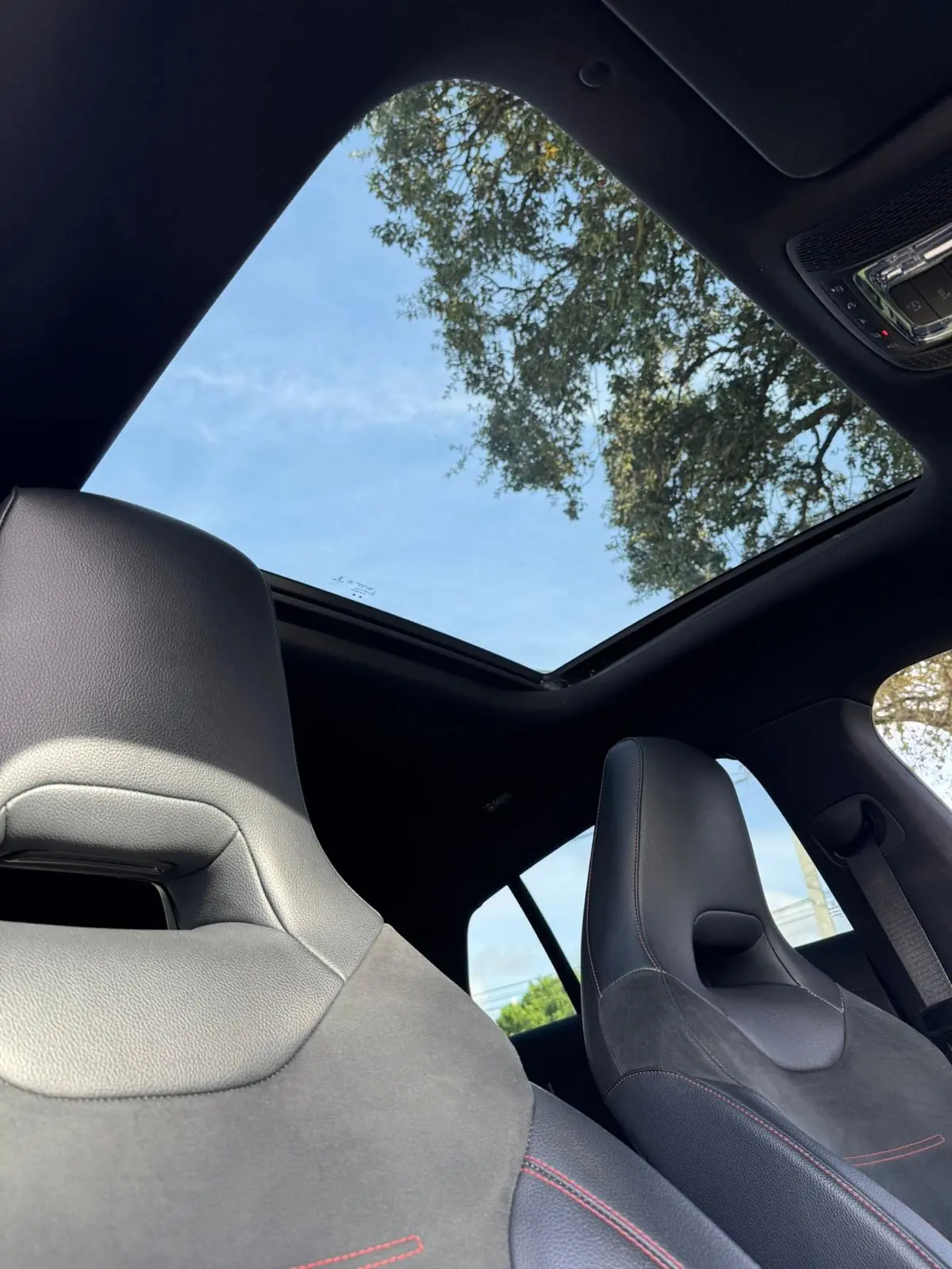 Mercedes-Benz CLA 250 e Shooting Brake AMG Line 6