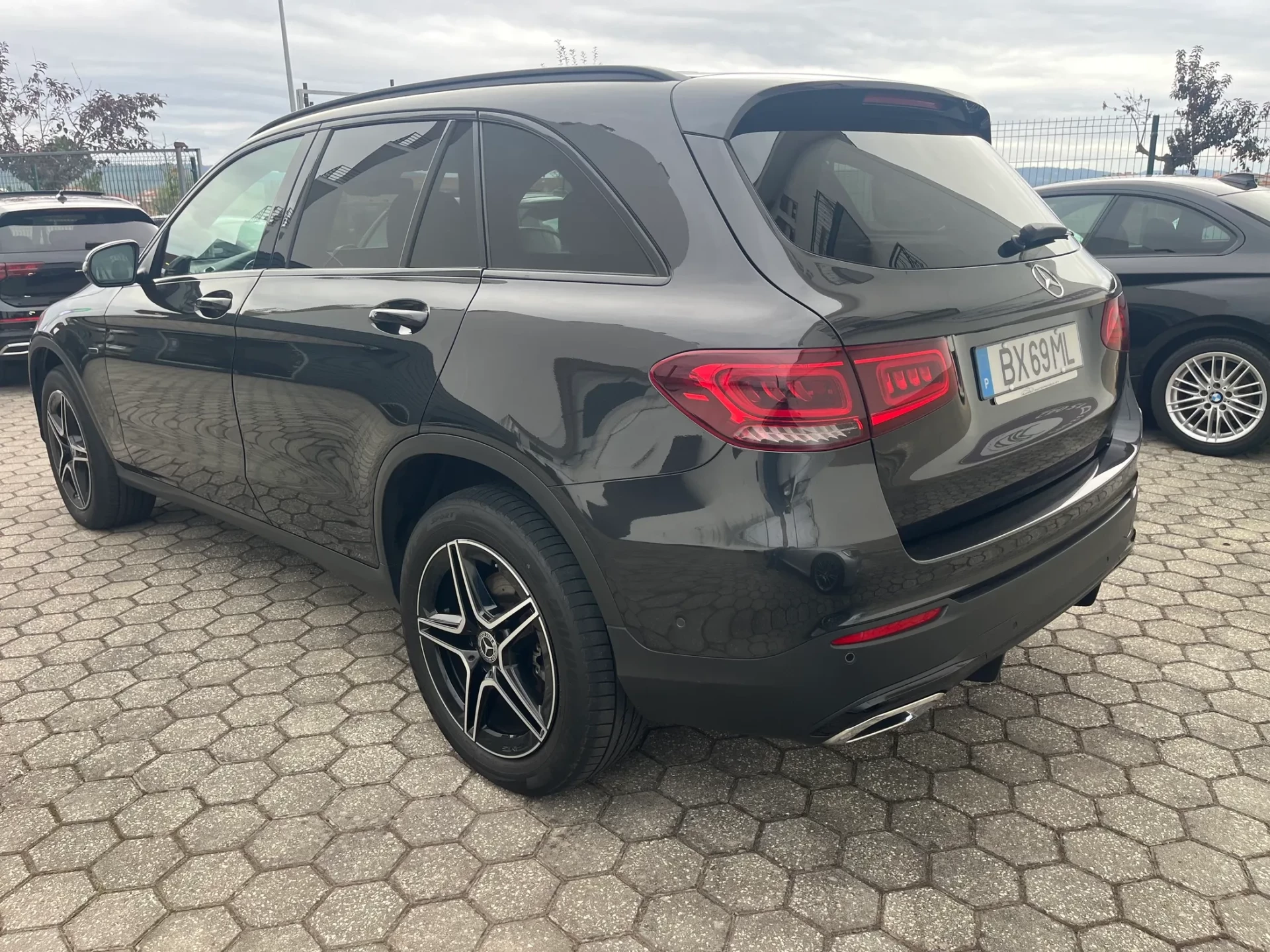 Mercedes-Benz GLC 300 Outro 7
