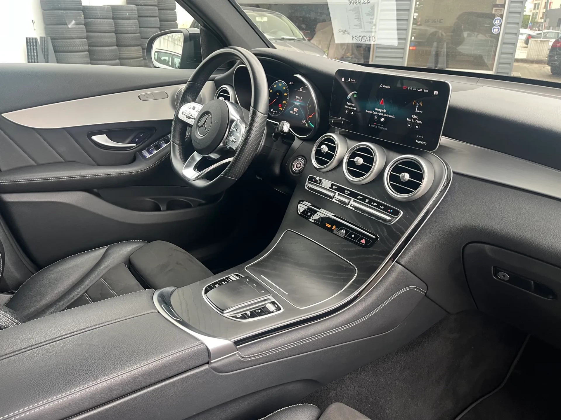 Mercedes-Benz GLC 300 Outro 13