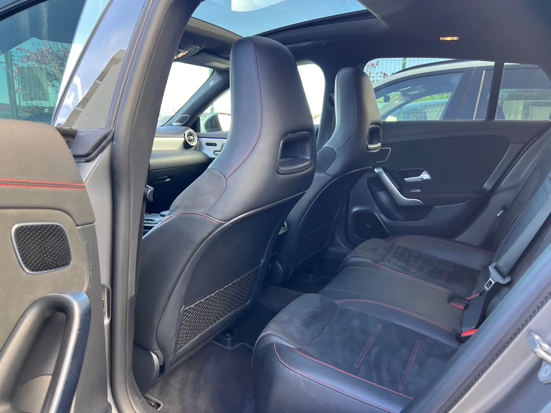 Mercedes-Benz CLA 250 e Shooting Brake AMG Line 7