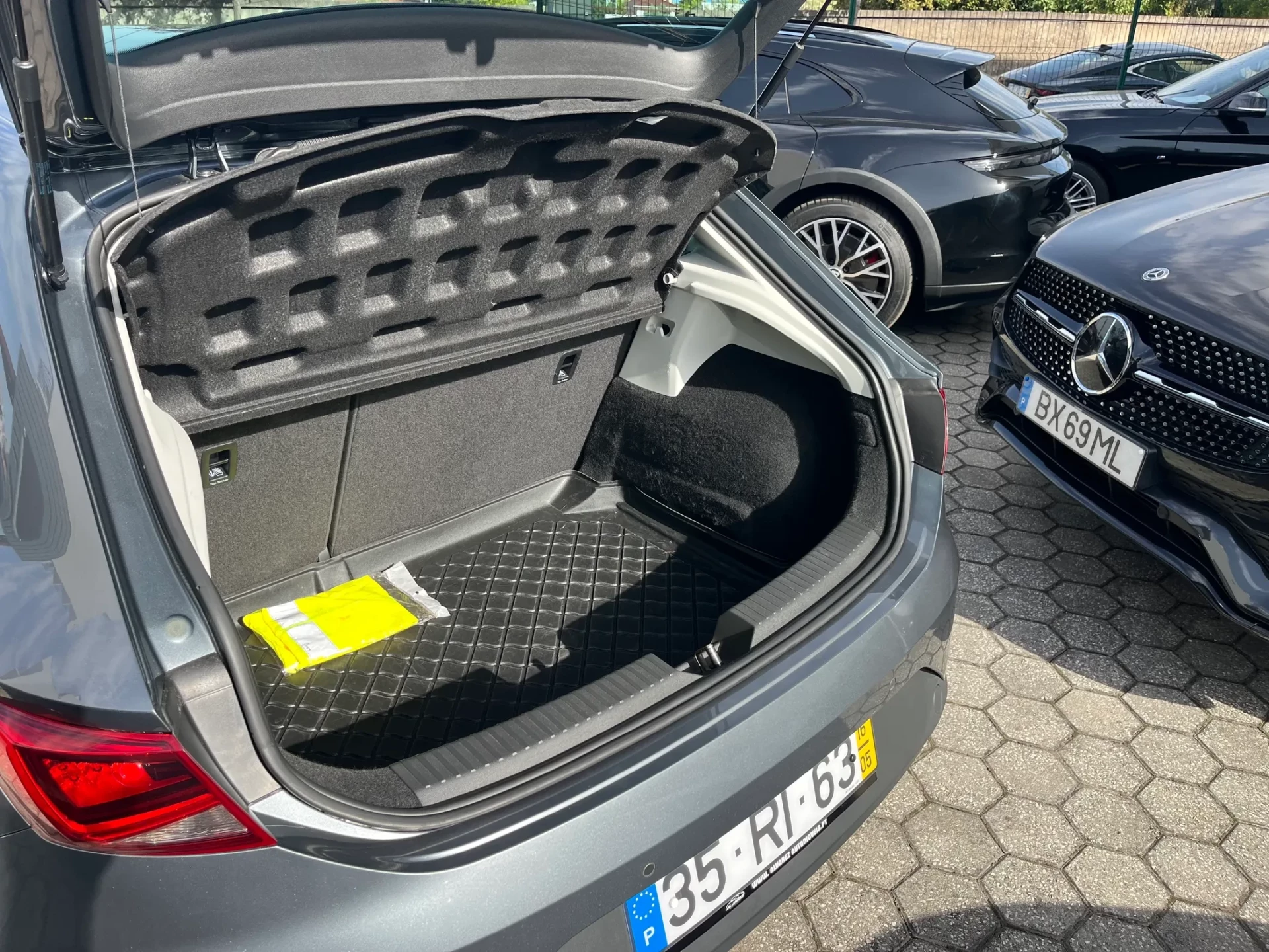 SEAT Leon SC 2.0 TDI FR S/S 9