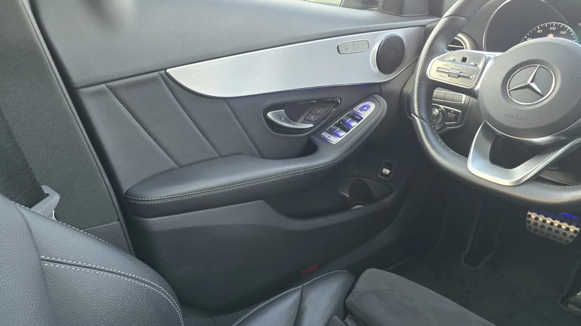 Mercedes-Benz C 300 de AMG line 15