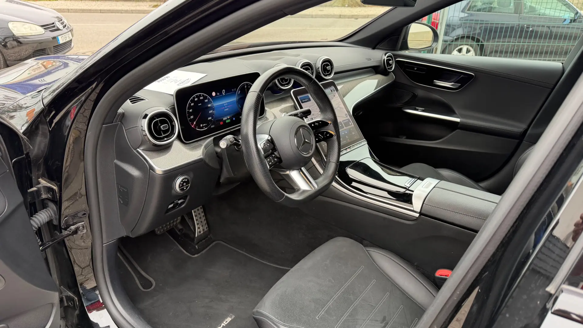 Mercedes-Benz C 300 de AMG Line 12