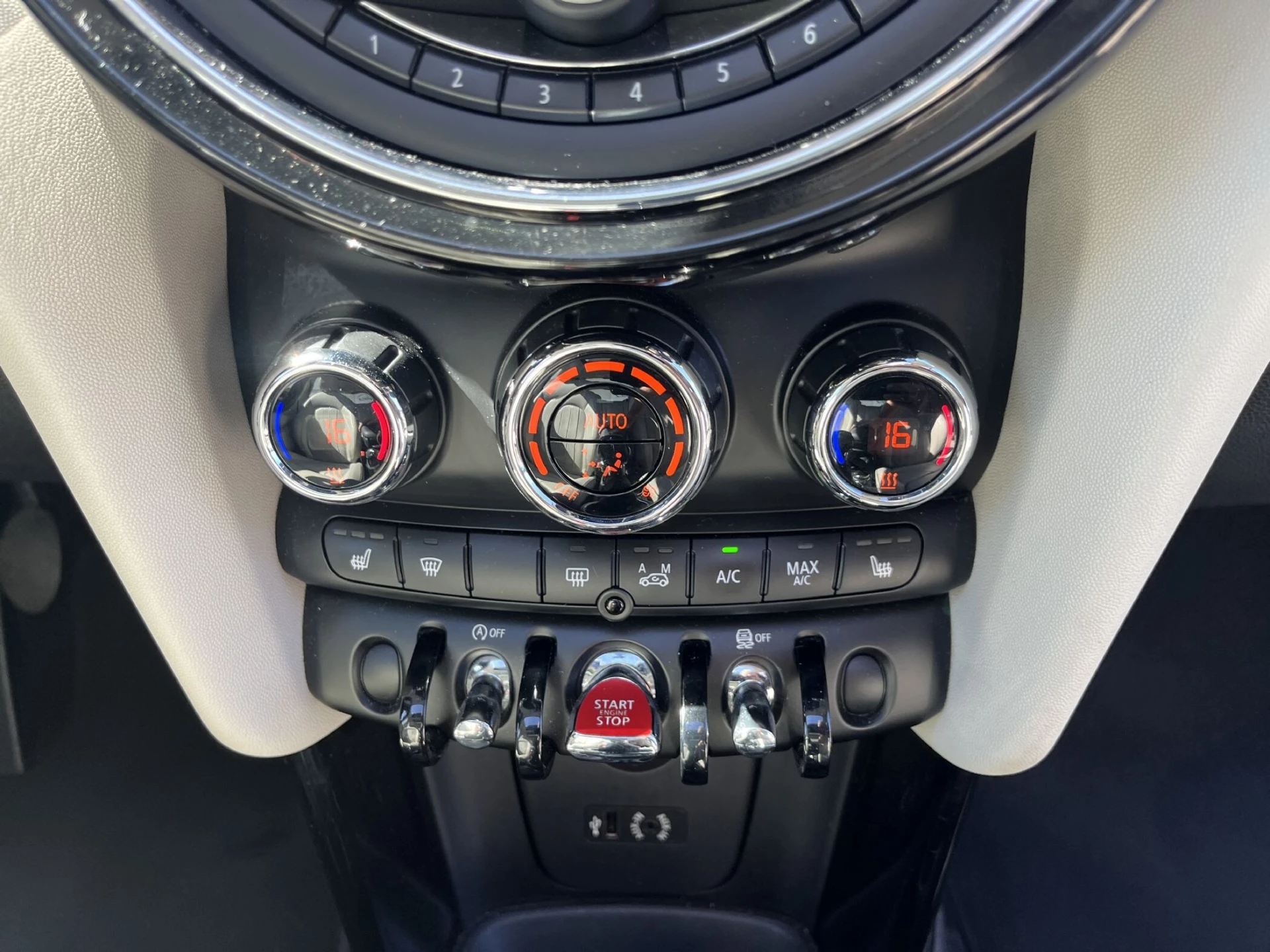 MINI 3 Portas Cooper D Seven Chili 19